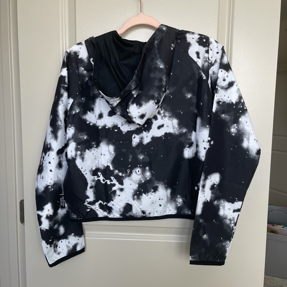 Adidas jacket - Picture 2 of 4